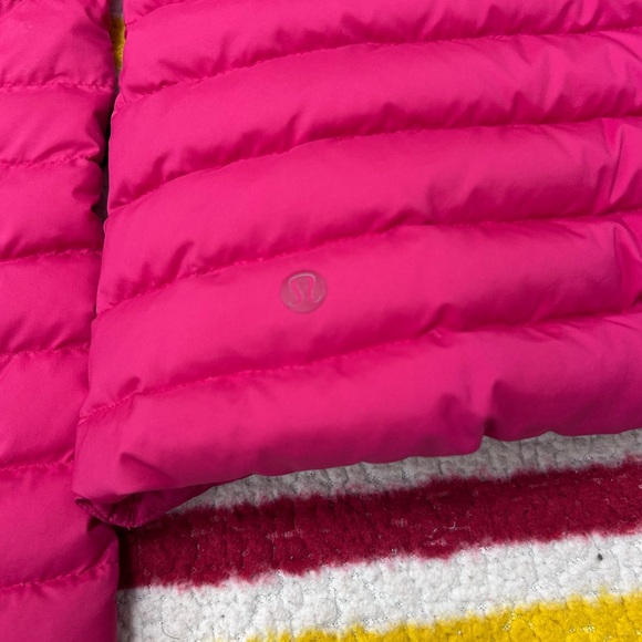 Lululemon Pack It Down Puffer Jacket in Calypso Pink, Size 4 - Picture 10 of 13